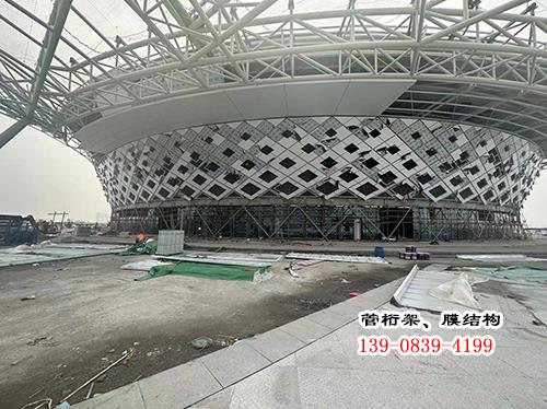 湖北襄阳市市民活动中心 膜结构及管桁架、网架钢结构工程